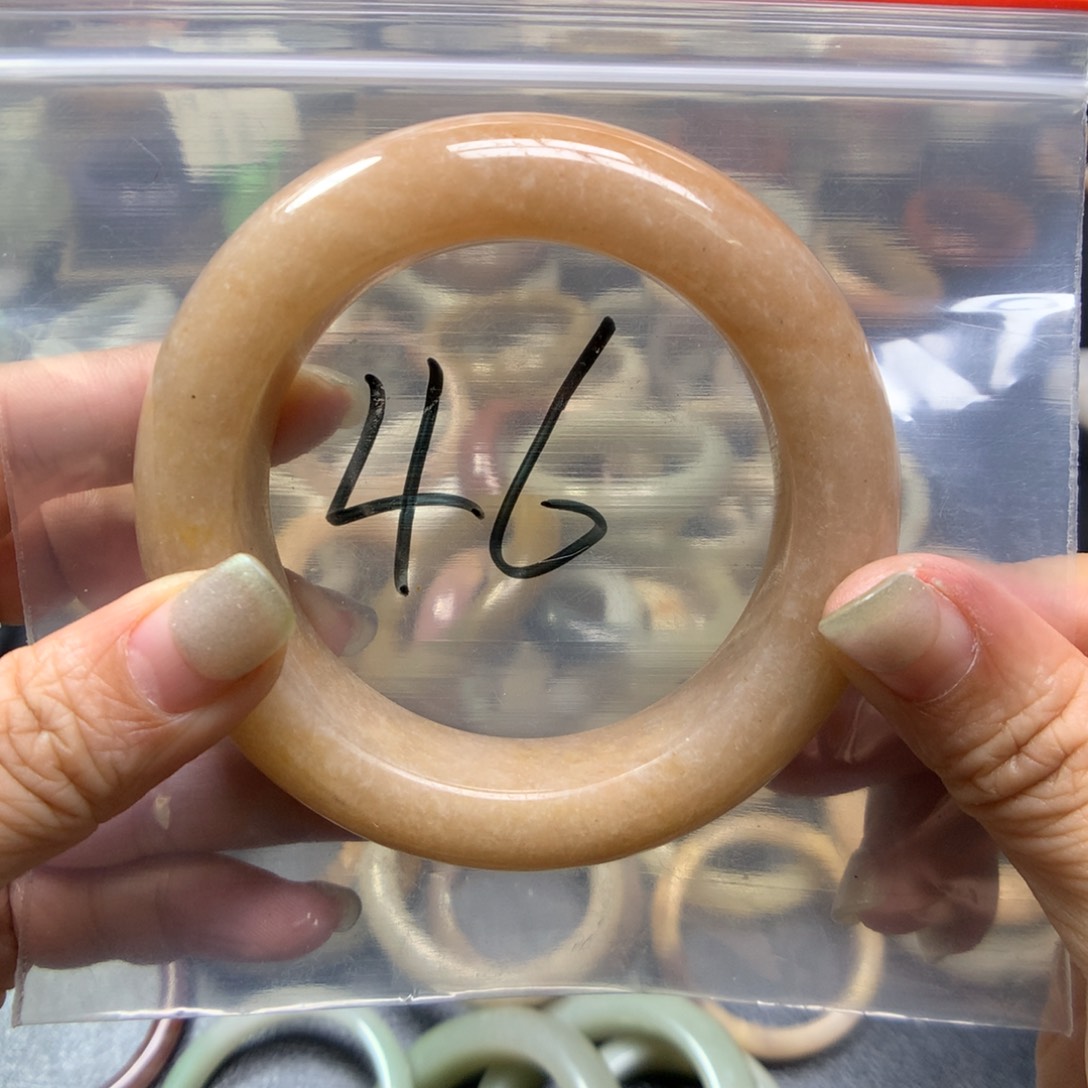 石英质玉手镯未镶嵌o*k