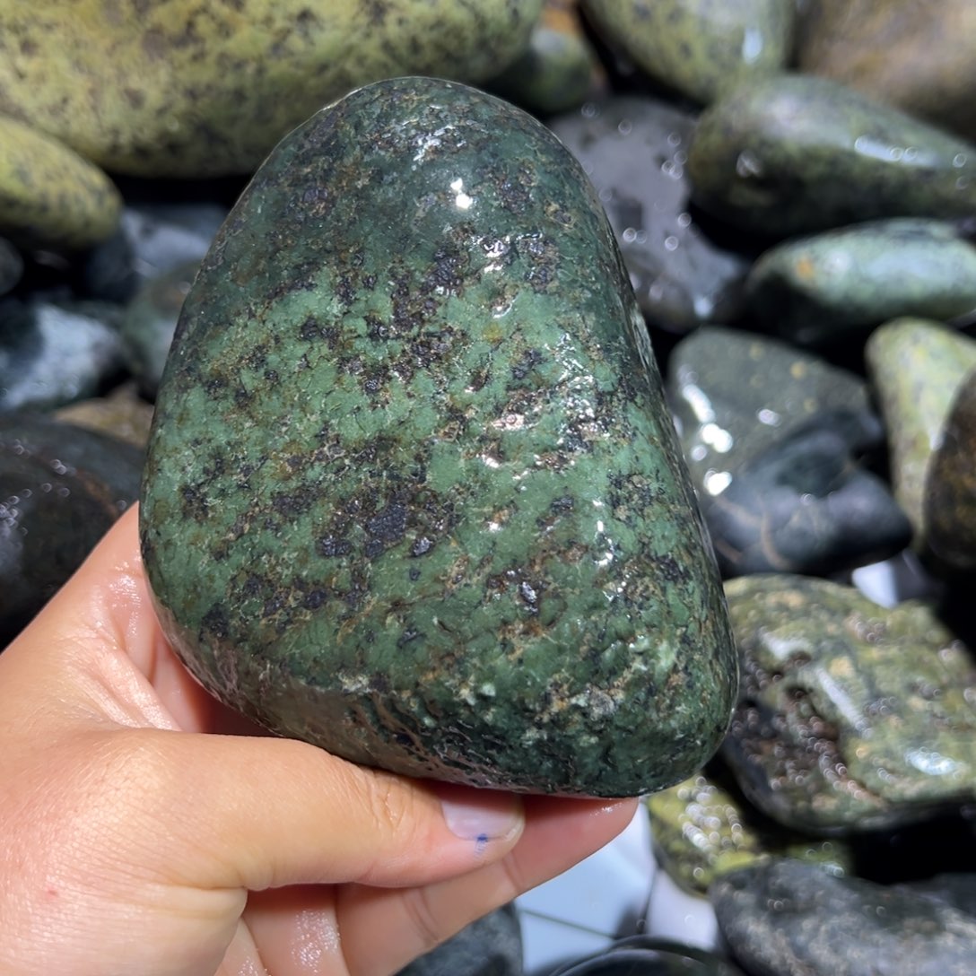 未镶嵌蛇纹石玉西藏藏玉药王石睡****切