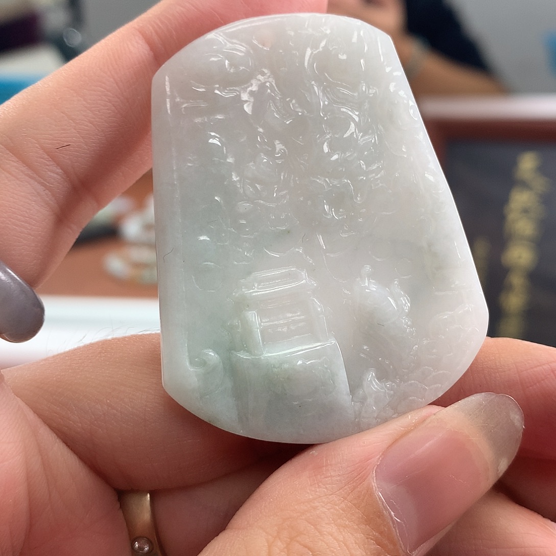 翡翠未镶嵌颈饰翡翠