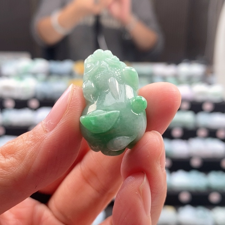 【闪购商品】翡翠颈饰未镶嵌那***少