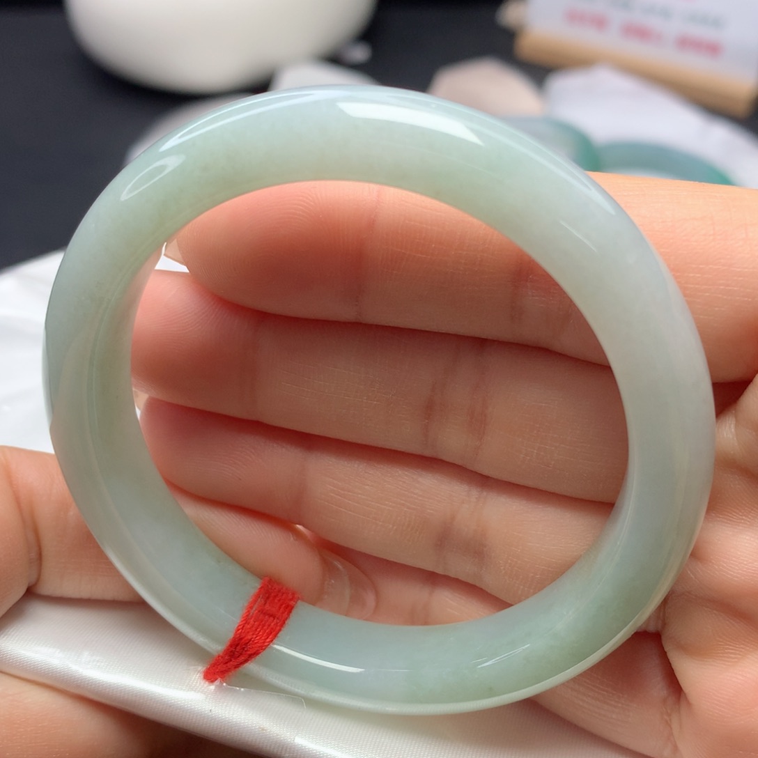 翡翠手镯未镶嵌57575858