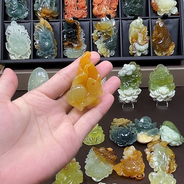 安****蛇纹石玉未镶嵌吊坠(不含链)