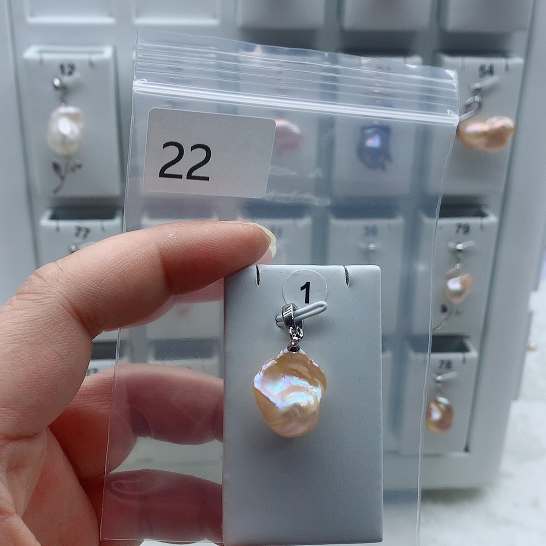 合金吊坠(不含链)淡水珍珠