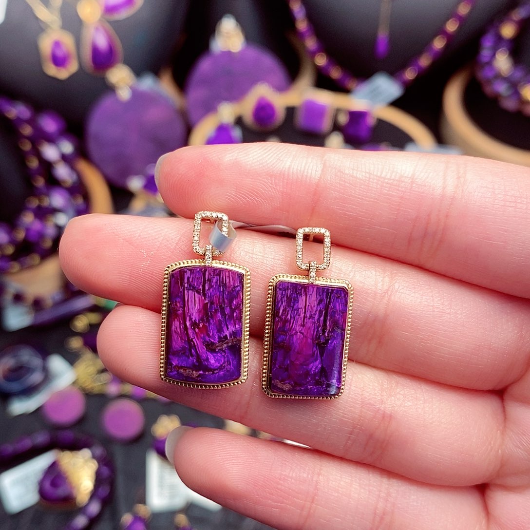 苏纪石（舒俱来）耳饰18K金镶嵌