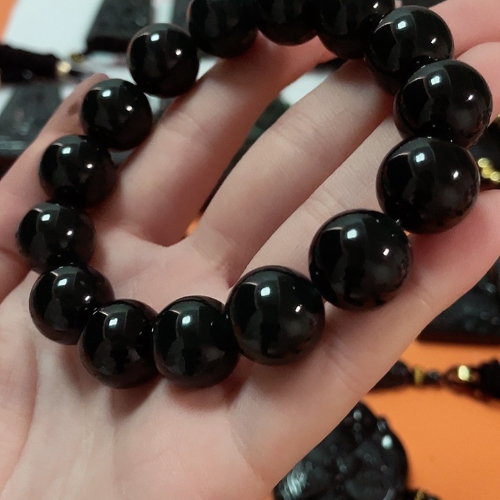 翡翠挂件未镶嵌稻*