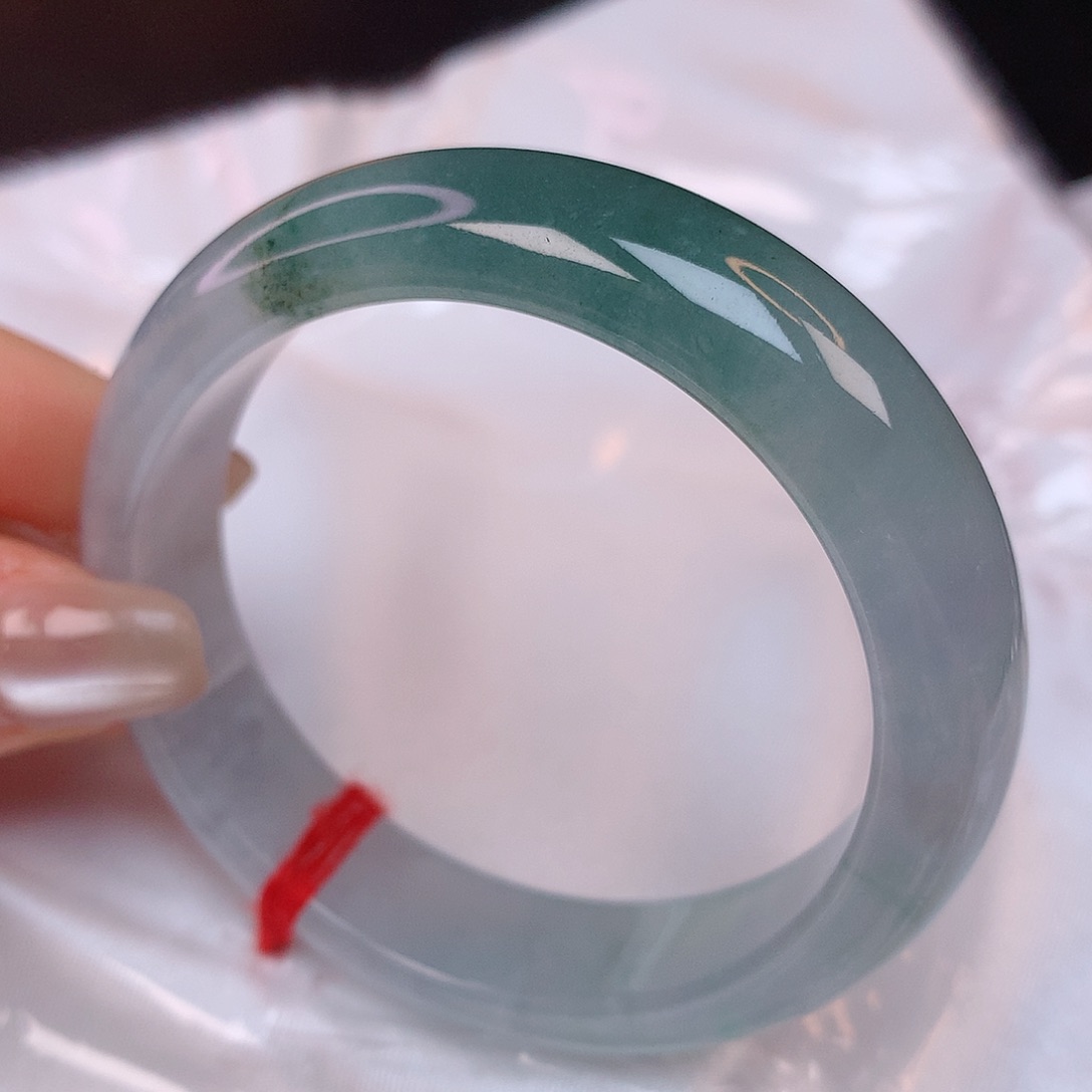 【闪购商品】翡翠手镯未镶嵌56贵妃手镯