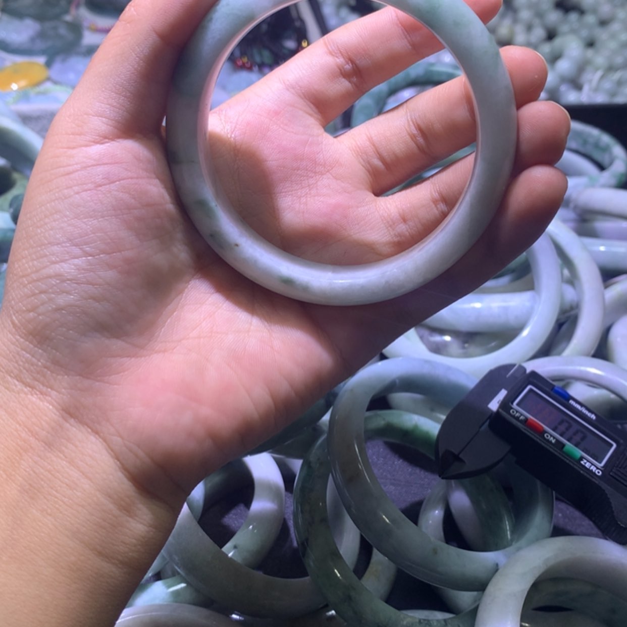 【闪购商品】颈饰未镶嵌翡翠春*?春风