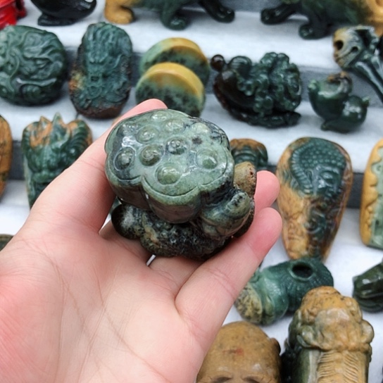 岫岩河磨玉（透闪石质玉）把件未镶嵌?****?