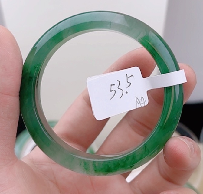 石英质玉手镯天然冰飘花 卡53.5