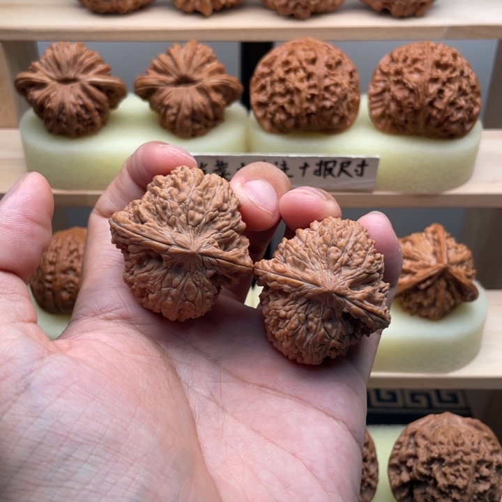 文玩核桃吊坠39全品满天星