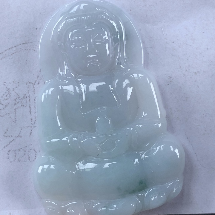 颈饰未镶嵌翡翠观音