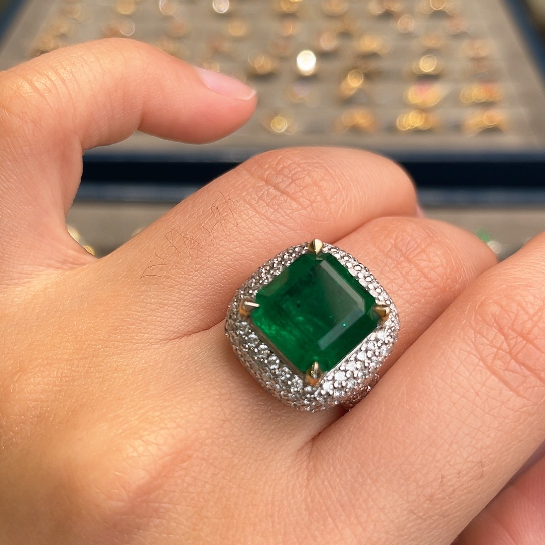 祖母绿戒指18K金镶嵌6.13ct