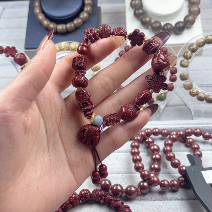 水晶珠宝半成品未镶嵌雕刻朱砂手串430元