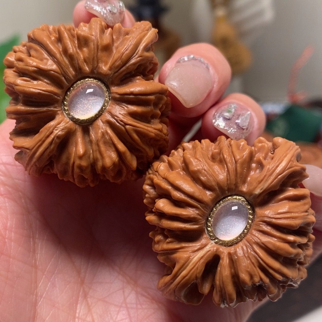 文玩核桃把件41尺寸四座楼