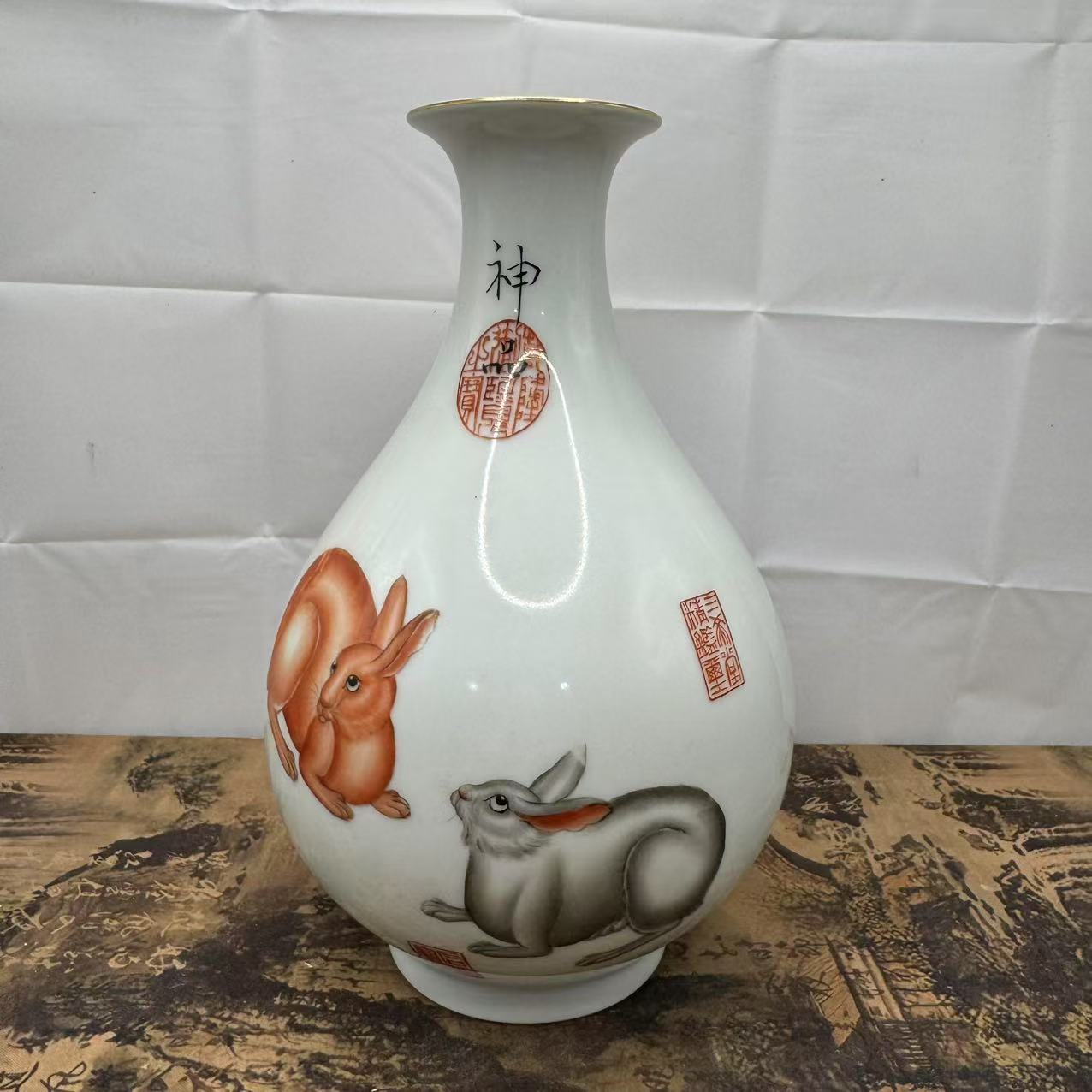 JY332/KW 十二生肖-兔赏瓶