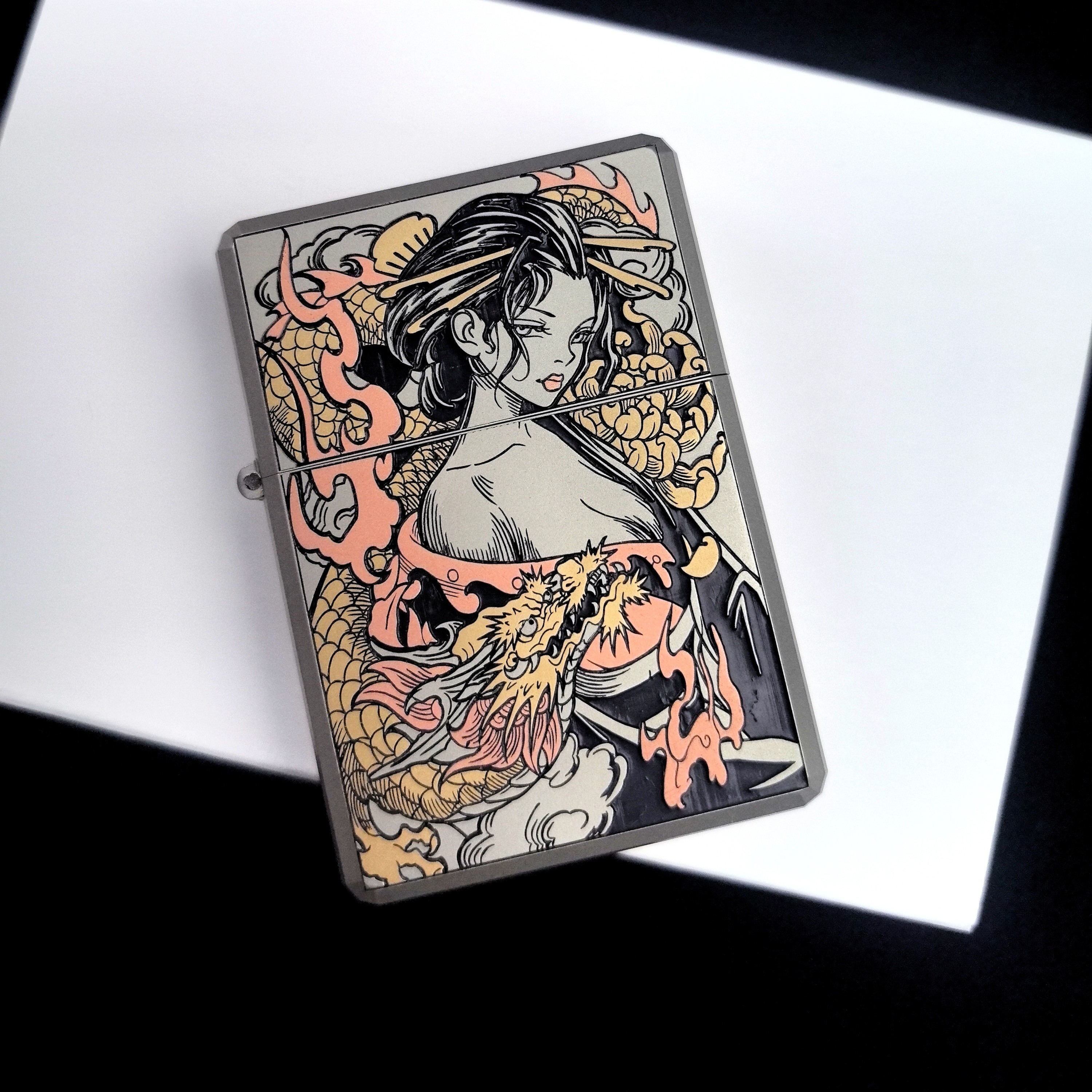 镍银镶嵌纹身女郎去造出品打火机外壳无内胆