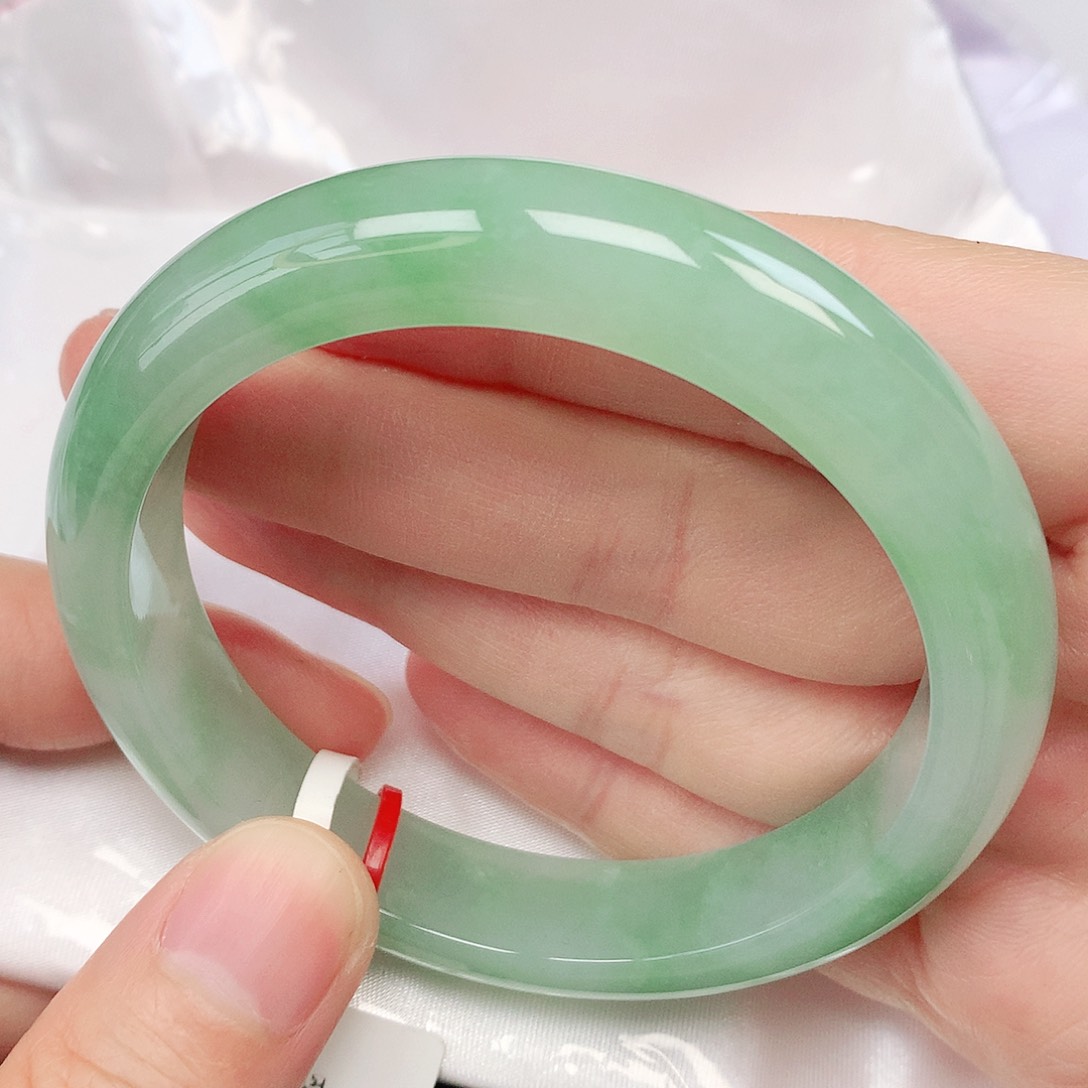 翡翠手镯未镶嵌抖音620