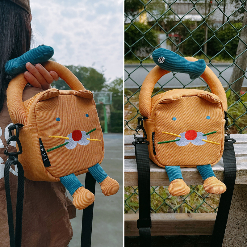 三色补丁偷吃鱼的猫咪挎包女可爱包包小众设计网红斜挎包百搭学生