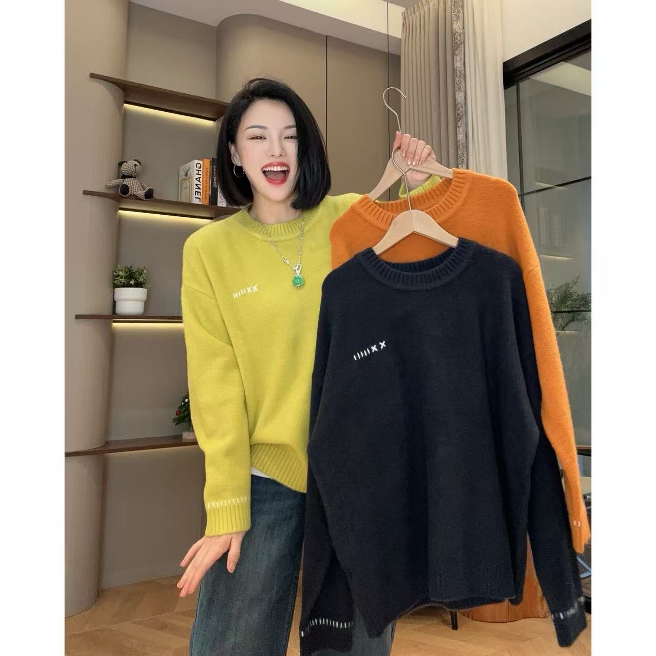 秋季波尔多绒竖坑条边圆领针织衫5-9-29