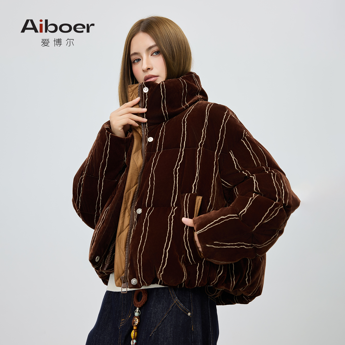 爱博尔2025年新款冬季时尚短款潮牌羽绒服冬季时尚保暖羽绒V78201