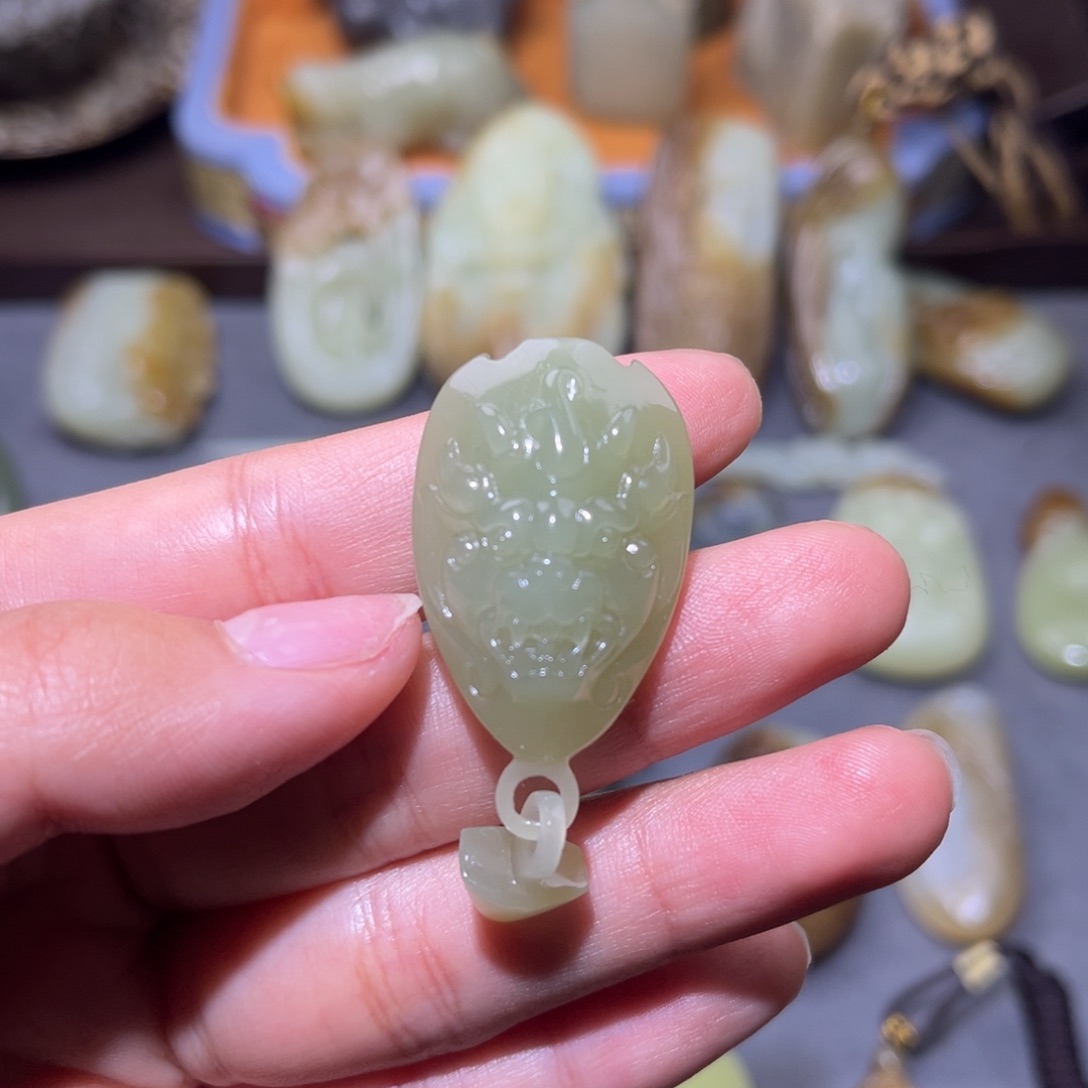 和田玉（黄玉）未镶嵌挂件