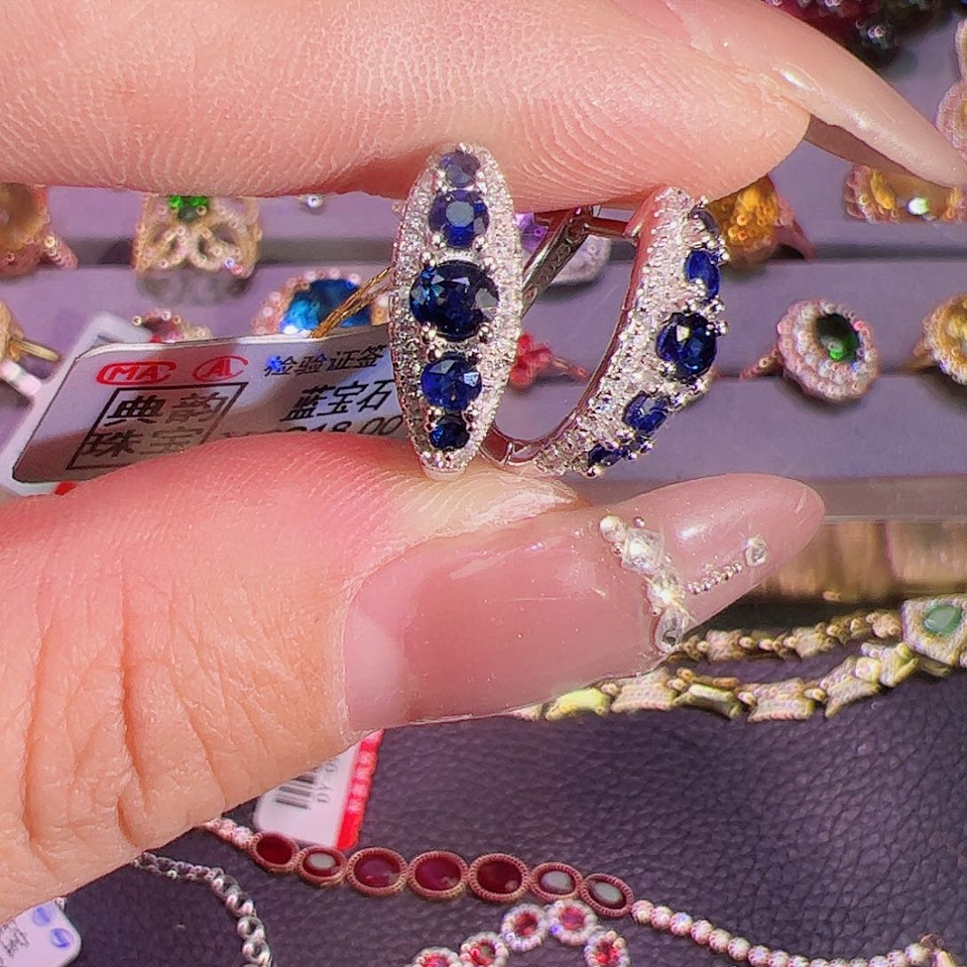 蓝宝石耳钉银S925镶嵌