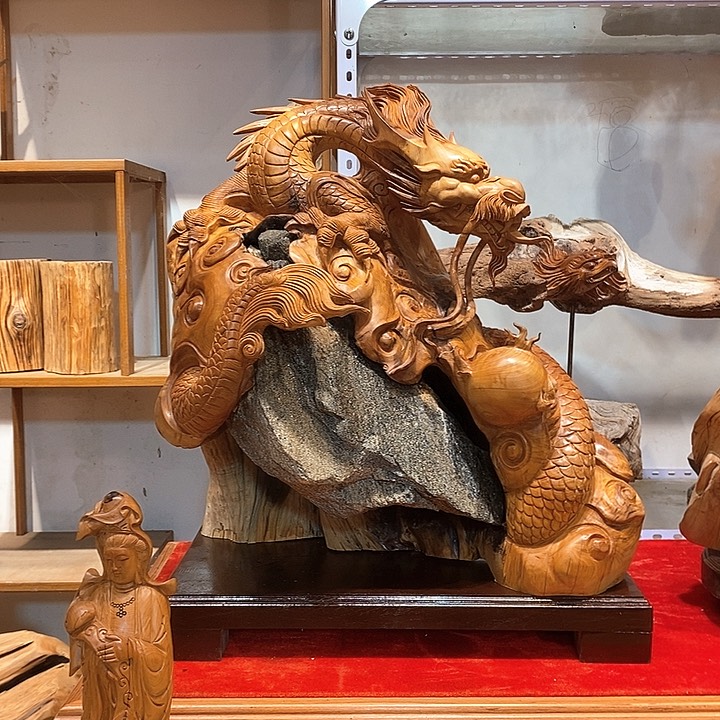 柏木（崖柏）龙腾盛世