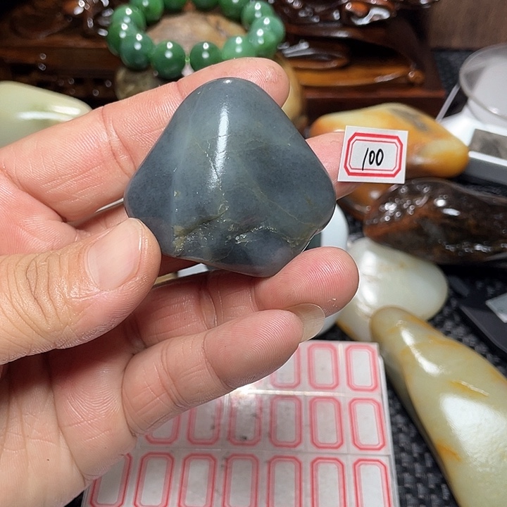 未镶嵌和田玉挂件100