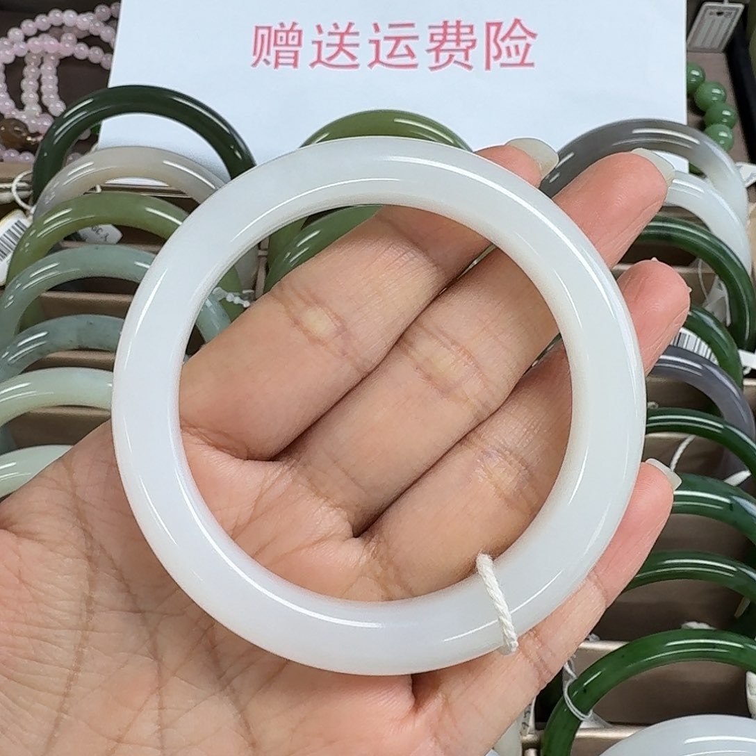 和田玉手镯未镶嵌?****s