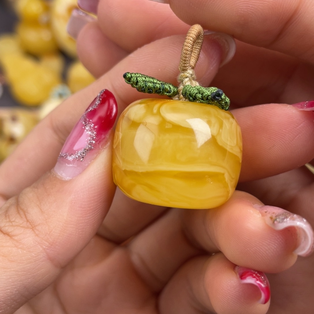 琥珀裸石未镶嵌蜜蜡