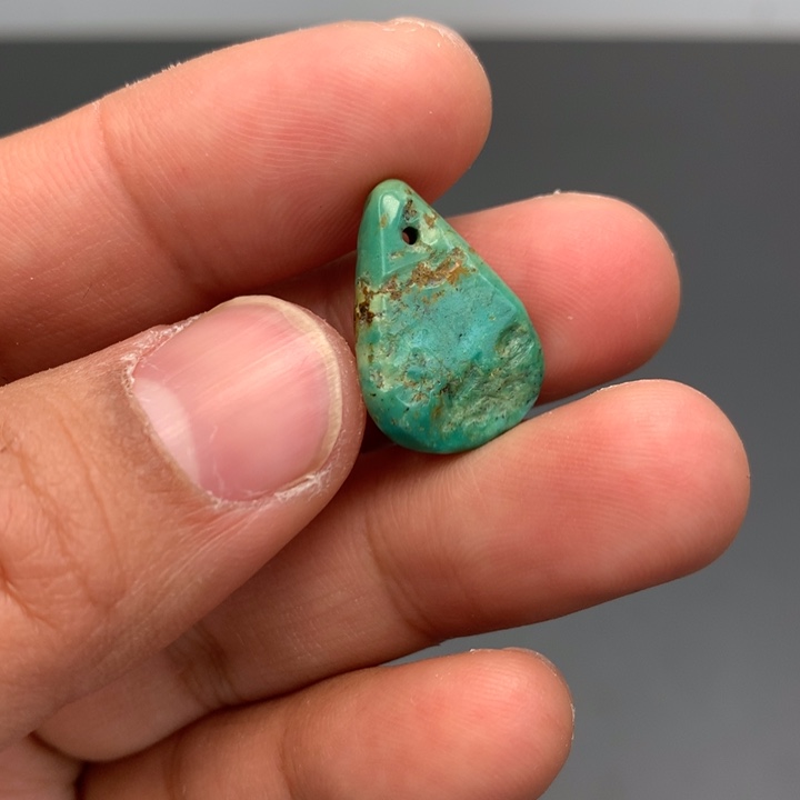 绿松石颈饰未镶嵌