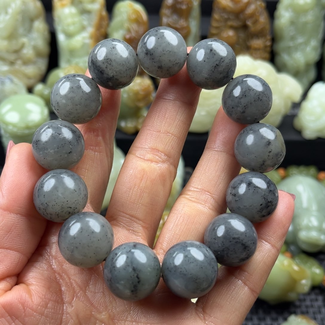 和田玉把件未镶嵌