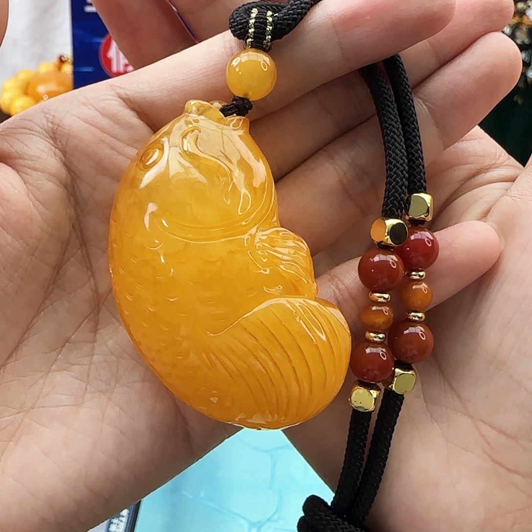 琥珀颈饰未镶嵌吊坠