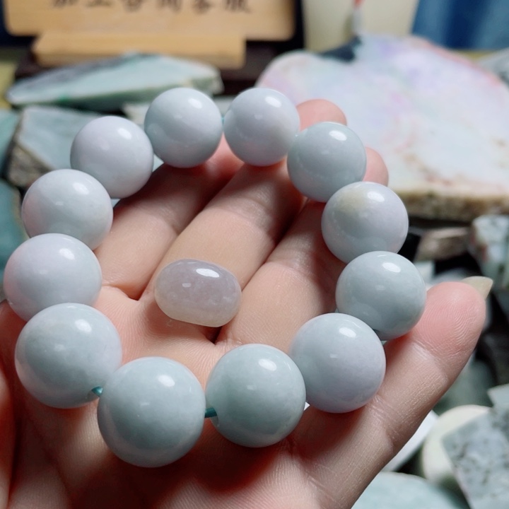 翡***友颈饰未镶嵌翡翠翡翠