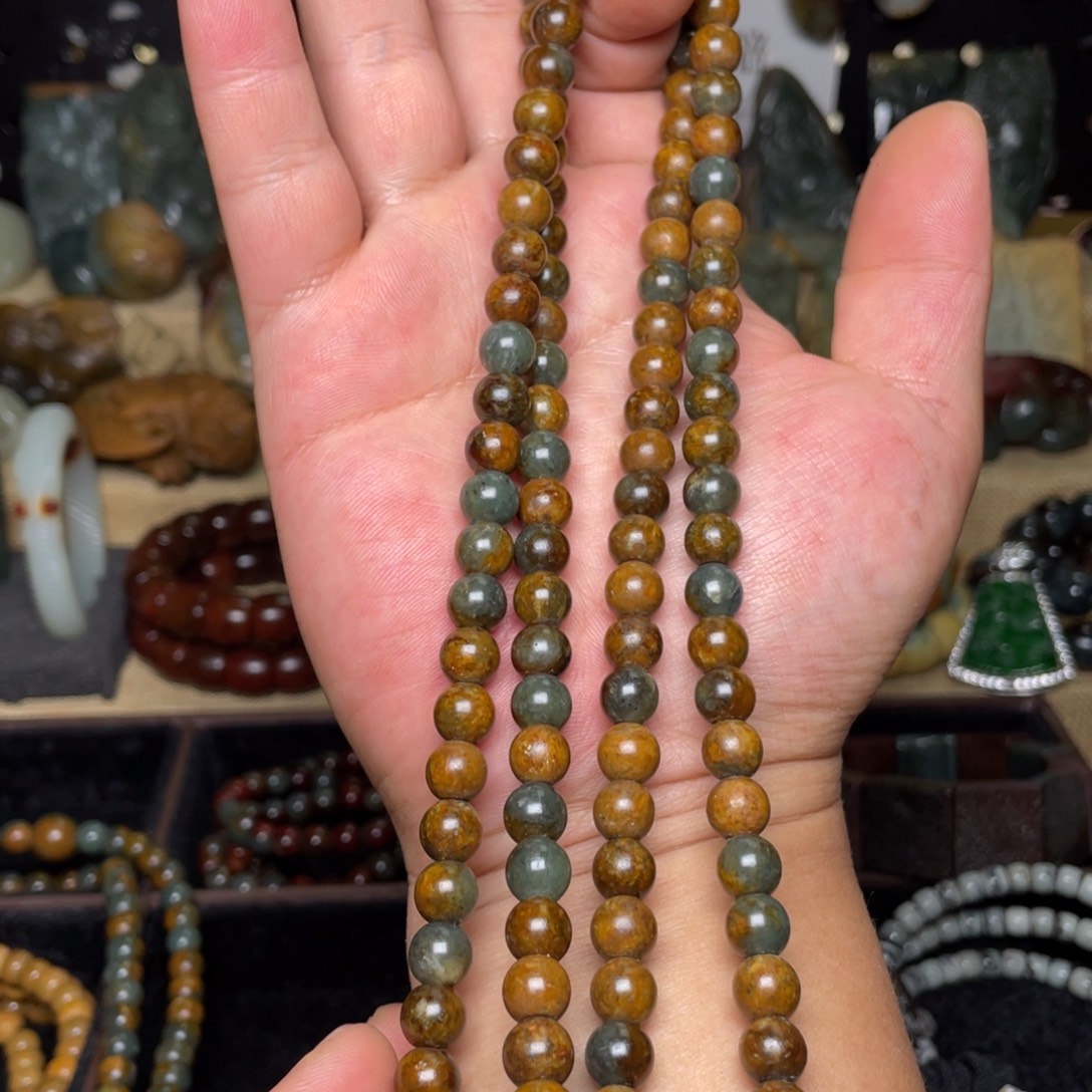 岫岩河磨玉（透闪石质玉）未镶嵌颈饰