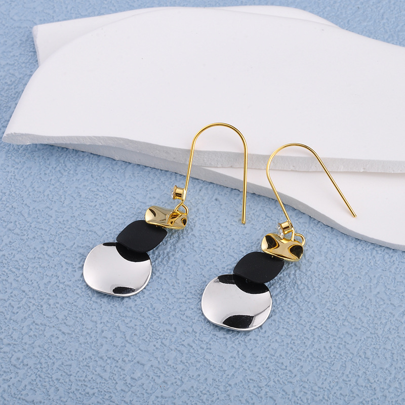 铜合金耳饰 原创设计耳环耳饰品女个性欧美风商务风时尚百搭黑色