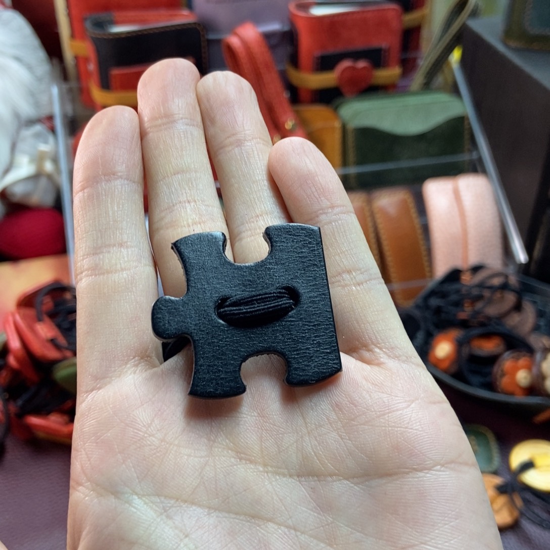 带子款钛合金拼图方块蜡引黑色1个