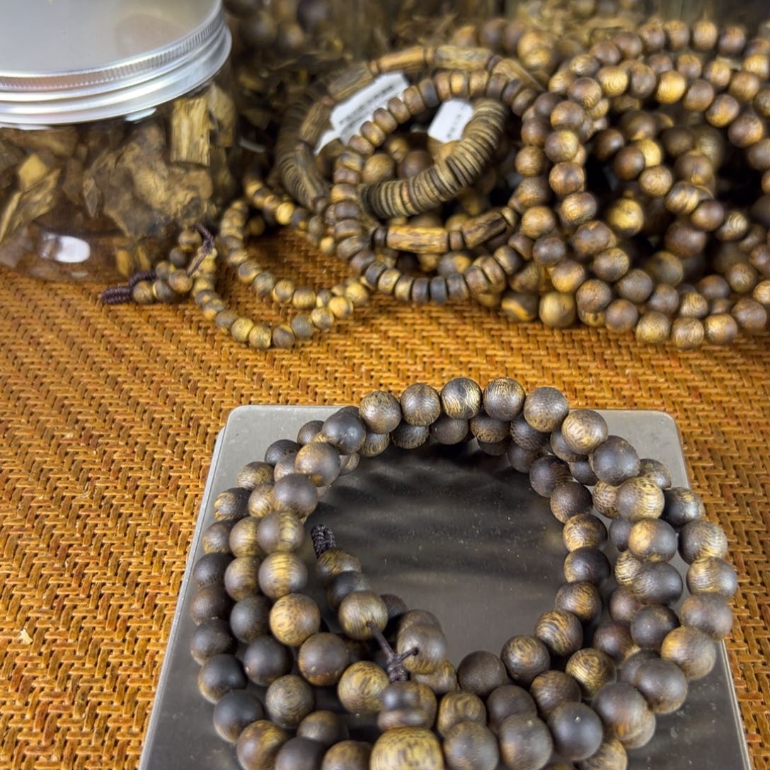 远***王沉香碎屑沉香卡8多圈沉水浮克重34 +