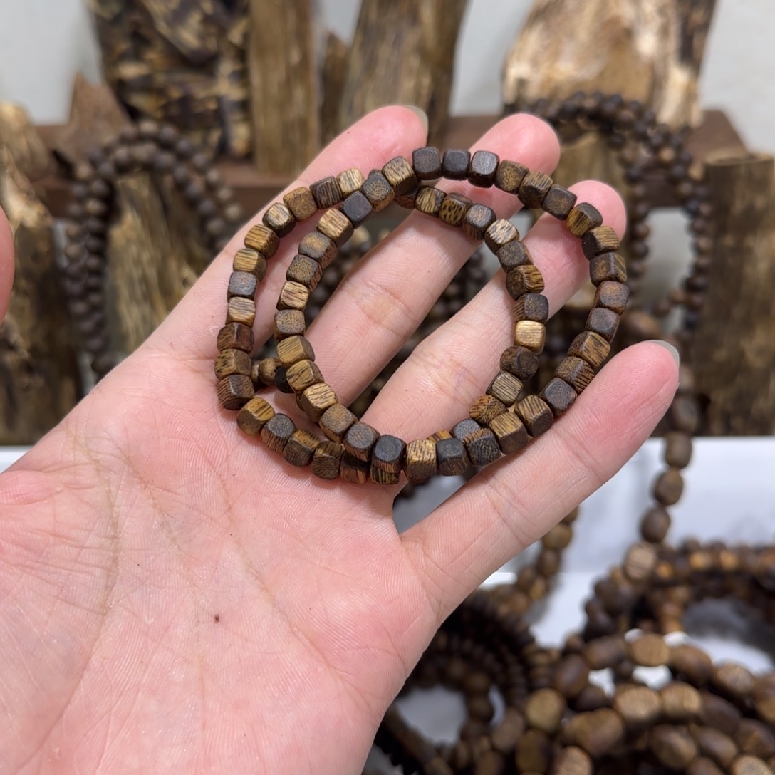 沉香沉香碎屑奇楠沉香方糖