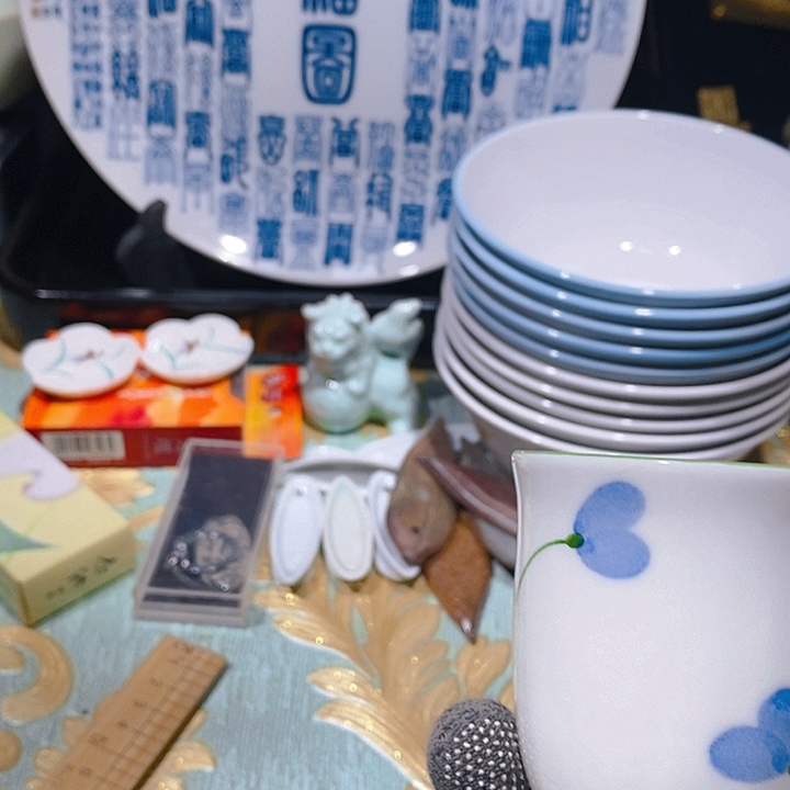 瓷片新年快乐万事如意