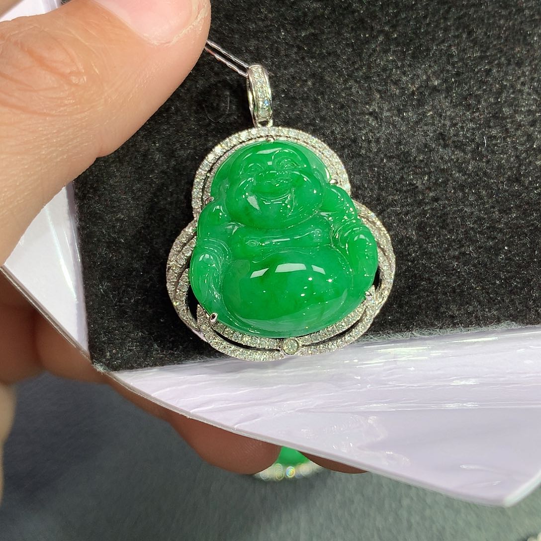 翡翠吊坠(赠链)18K金镶嵌会****