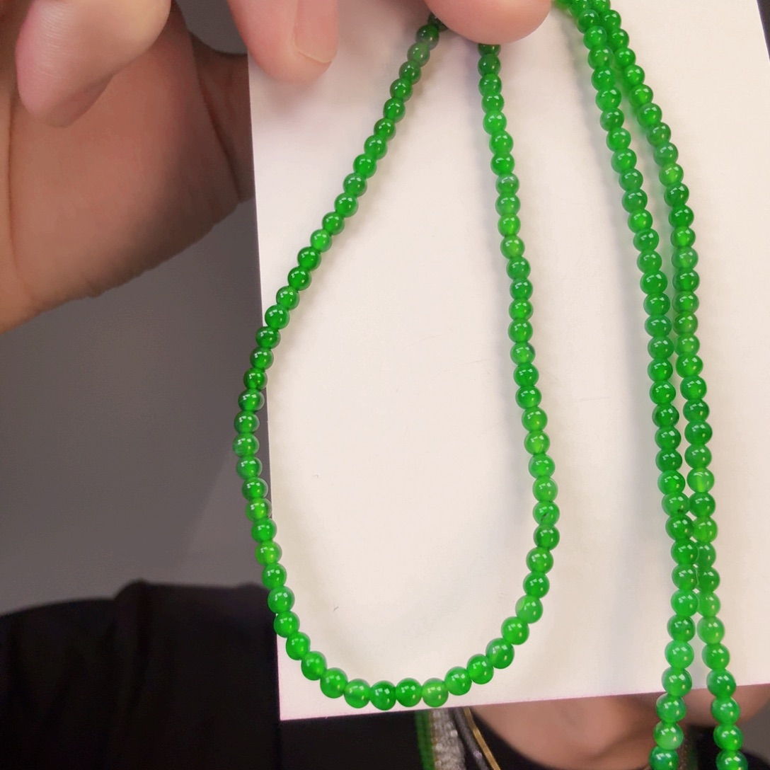 翡翠挂件未镶嵌一件