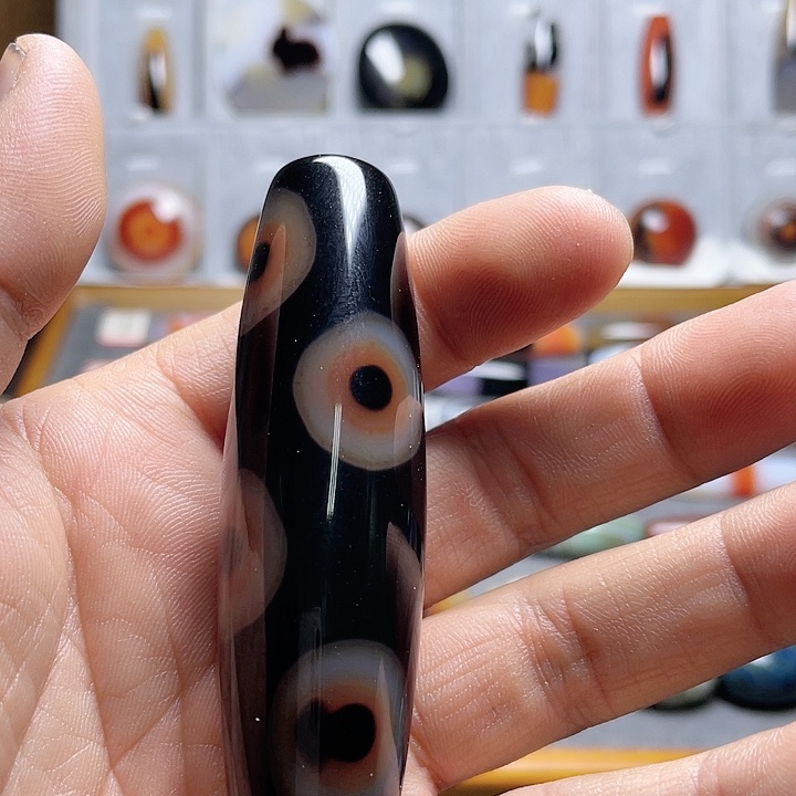 玛瑙/玉髓颈饰未镶嵌我****?