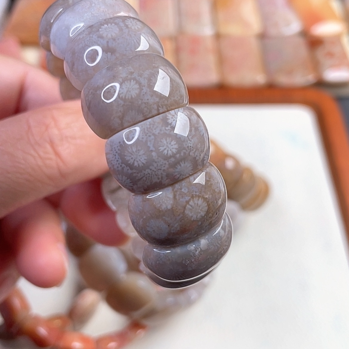 【闪购商品】硅化玉手串未镶嵌宇**晨