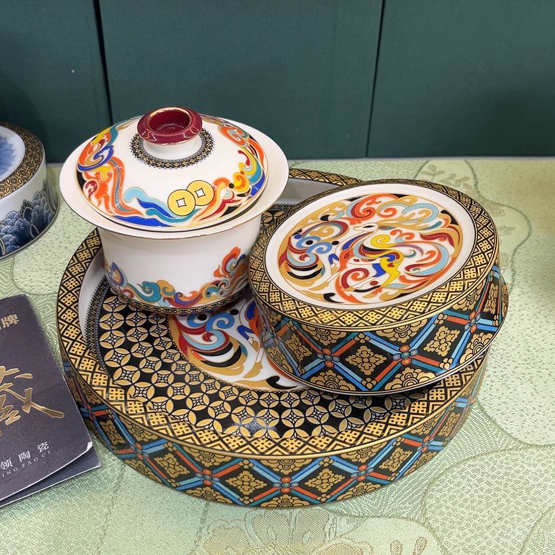 燕***i景德陶瓷景德陶瓷