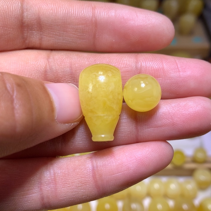 蜜蜡裸石未镶嵌淸****m天然俄料蜜蜡黄妖花11-12.5