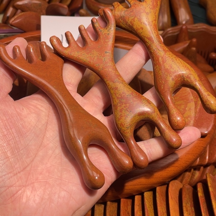 红砭石精品款头部按摩小耙子