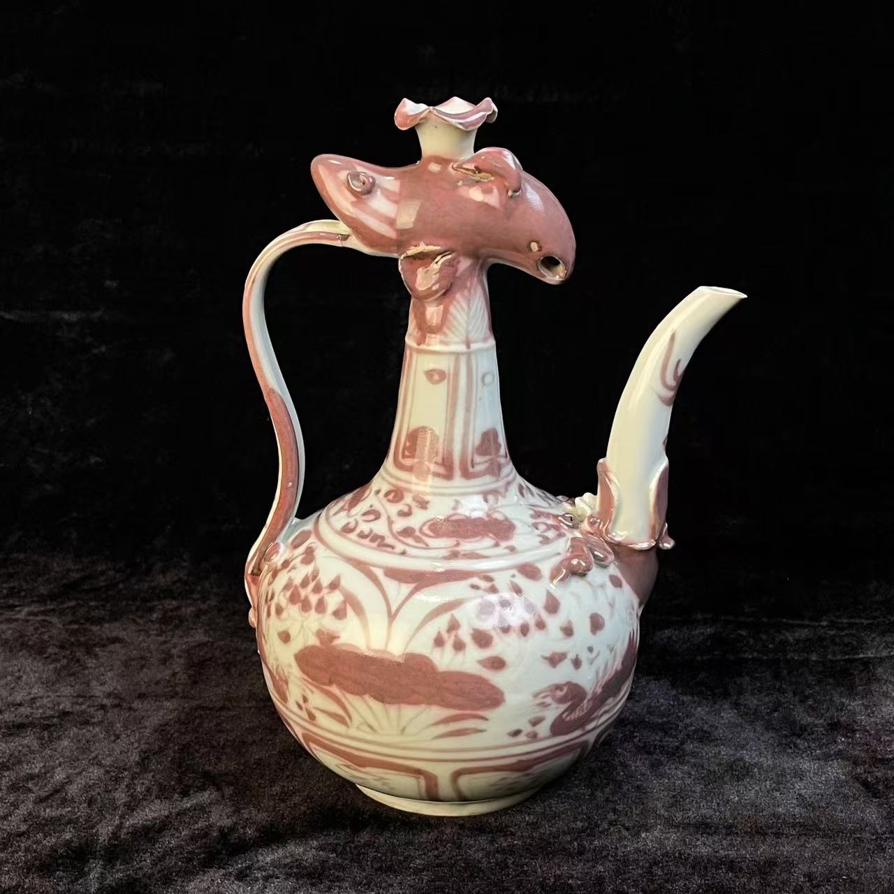 明代釉里红鸡首壶