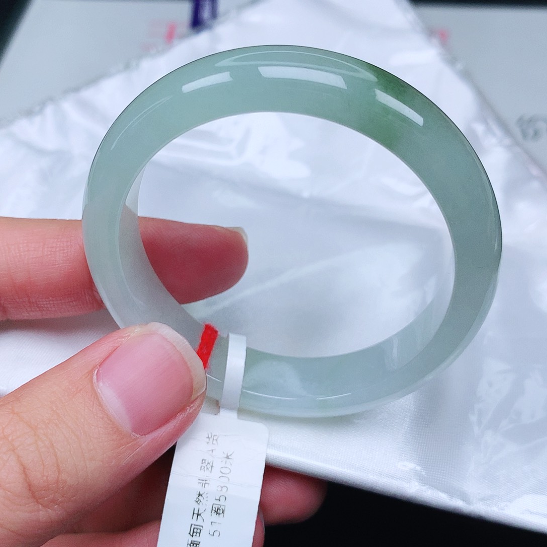 未镶嵌手镯翡翠天然翡翠手镯