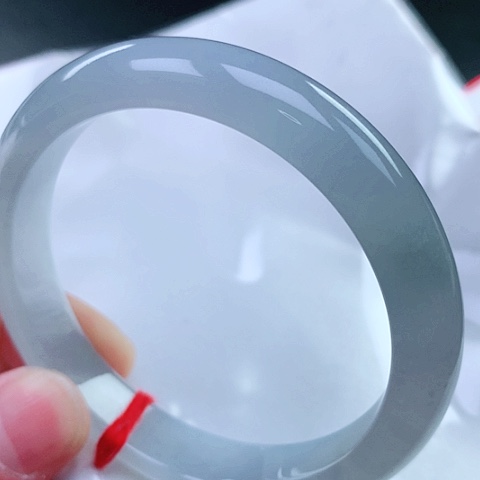 翡翠手镯未镶嵌天然翡翠手镯